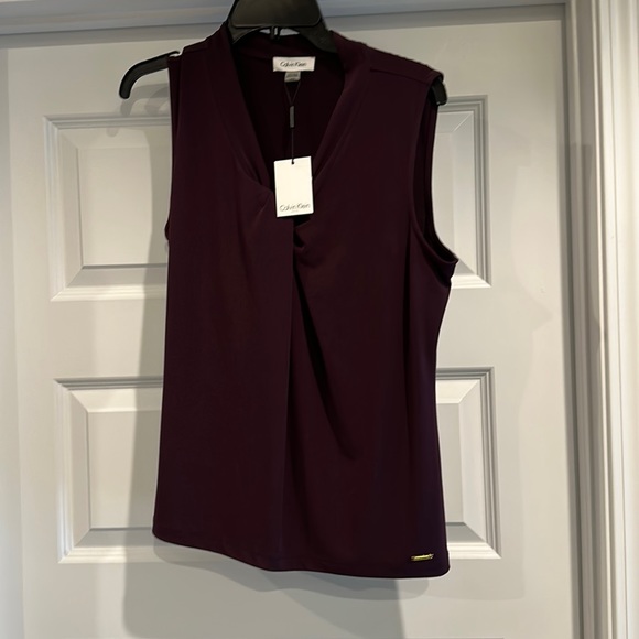 Calvin Klein Tops - NWT Women’s Sleeveless V-neck Shirt